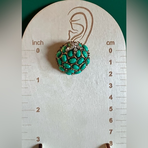 Kenneth Jay Lane Green and Gold Earrings with Crystal Starfish RARE - Picture 2 of 5